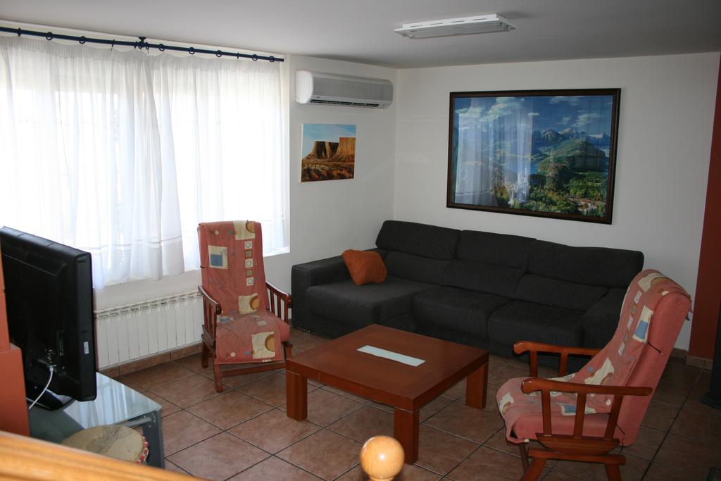 Vivienda Turistica Rural Piskerra Apartment Carcastillo Bilik gambar